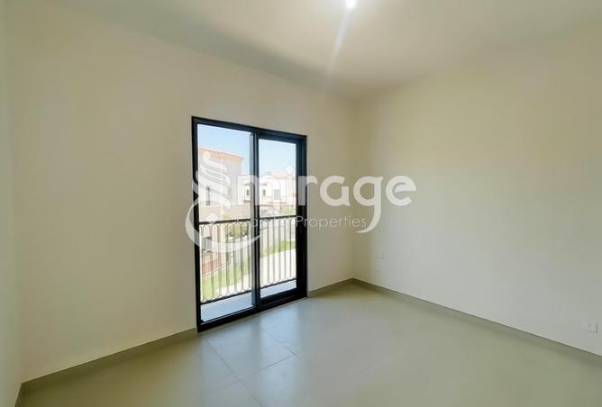 3-bed townhouse in Toledo — photo 3