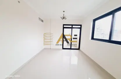 شقة - غرفة نوم - 2 حمامات للايجار في سراب 2 - الجادة - الشارقة