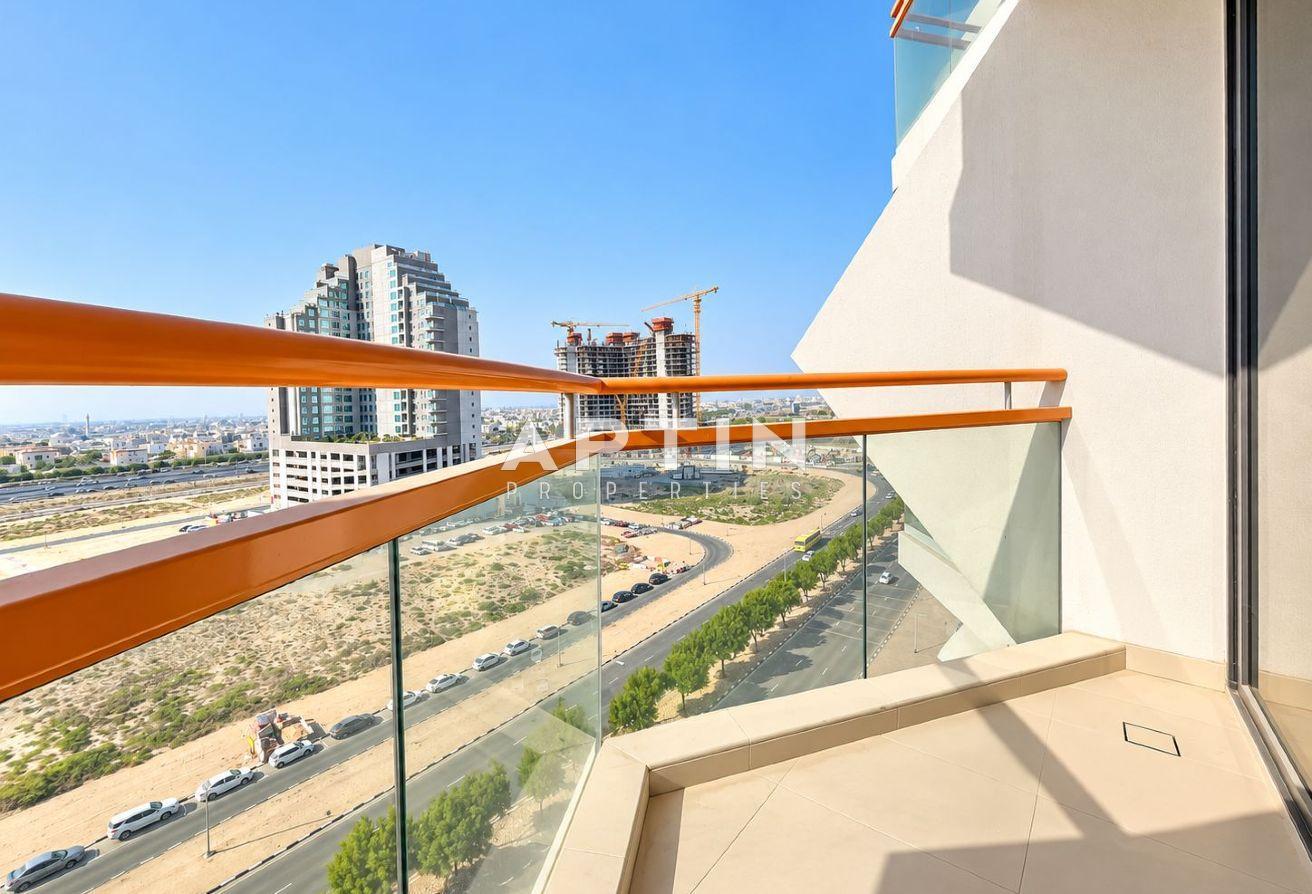 Modern 1 Bedroom Apartment |Pool & Gym | Binghatti photo 5