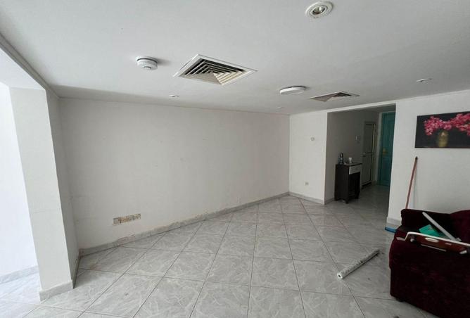 68270231 - Property Image 3