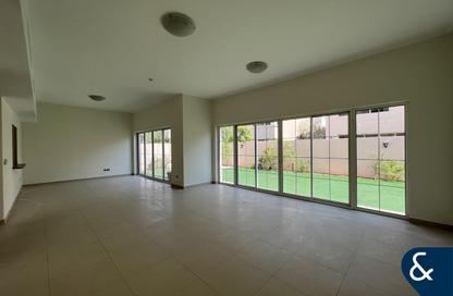 Villa - 4 Bedrooms - 5 Bathrooms for rent in Nad Al Sheba Villas - Nad Al Sheba 3 - Nad Al Sheba - Dubai Villa - 4 Bedrooms - 5 Bathrooms for rent in Nad Al Sheba Villas - Nad Al Sheba 3 - Nad Al Sheba - Dubai