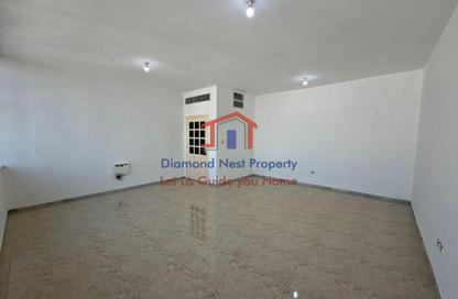 Apartment - 3 - 3 for rent in Mina Road - Tourist Club Area - Abu Dhabi