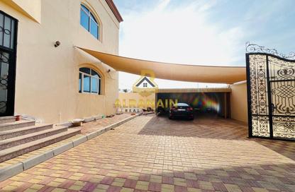 Villa - 4 - 4 for rent in Al Markhaniya - Al Ain