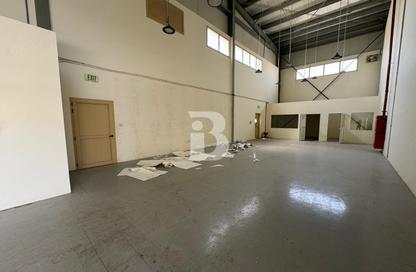 Warehouse - Studio for rent in Al Qusais Industrial Area 2 - Al Qusais Industrial Area - Al Qusais - Dubai