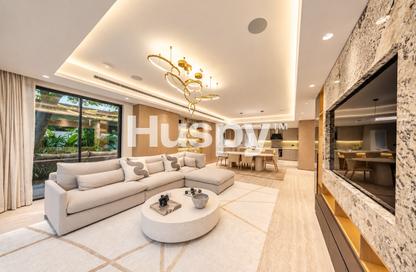 Villa - 5 - 5 for sale in Meadows 1 - Meadows - Dubai Villa - 5 - 5 for sale in Meadows 1 - Meadows - Dubai