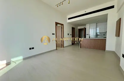 شقة - غرفة نوم - 2 حمامات للايجار في بنغاطي هاوس - الضاحية 10 - قرية جميرا الدائرية - دبي شقة - غرفة نوم - 2 حمامات للايجار في بنغاطي هاوس - الضاحية 10 - قرية جميرا الدائرية - دبي