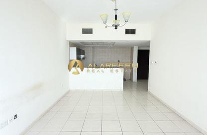 Apartment - 2 - 2 for rent in Royal Residence 2 - Royal Residence - Dubai Sports City - Dubai
