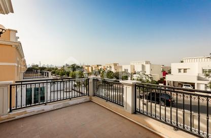 Villa - 4 - 5 for sale in Legacy Nova Villas - District 9 - Jumeirah Park - Dubai