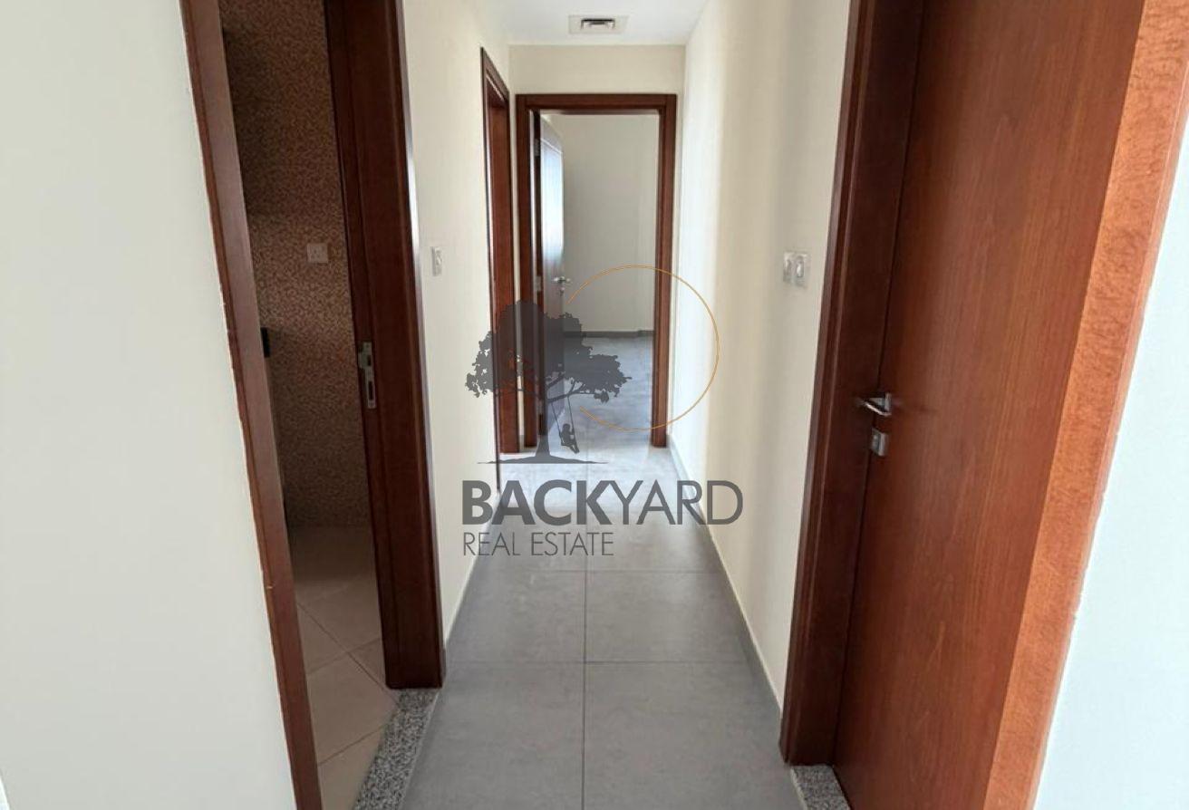 BEST PRICE | 2BEDROOM | SPACIOUS LAYOUT | VACANT photo 5