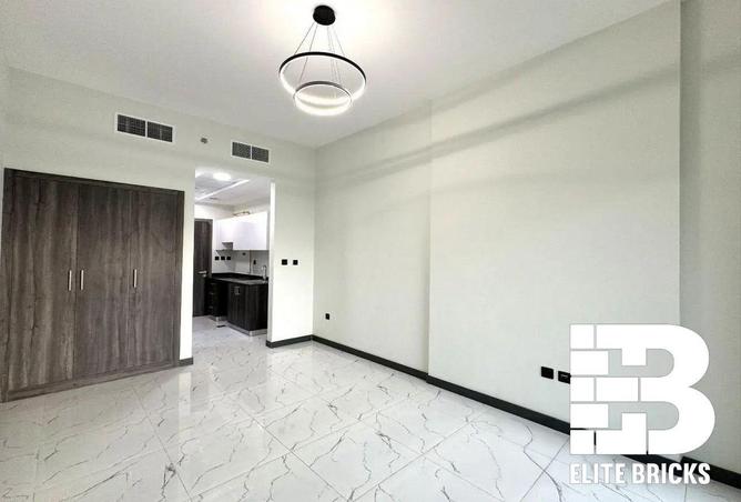 73117170 - Property Image 3