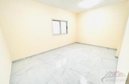 Apartment - 2 Bedrooms - 2 Bathrooms for rent in Muwailih Building - Muwaileh - Sharjah