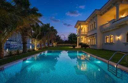 Villa - 6 Bedrooms - 7 Bathrooms for rent in Signature Villas Frond A - Signature Villas - Palm Jumeirah - Dubai