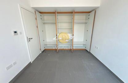 Apartment - 1 - 1 for sale in Al Mamsha - Muwaileh - Sharjah