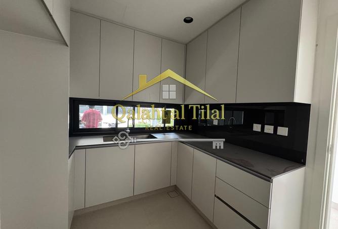 142868010 - Property Image 3