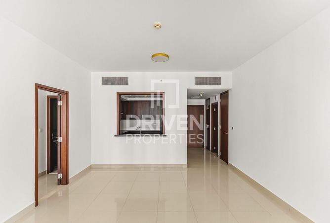 81111028 - Property Image 3