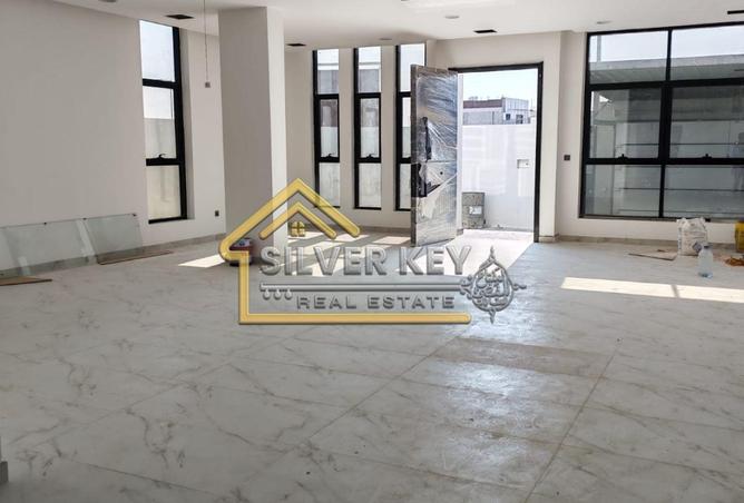 80249037 - Property Image 3