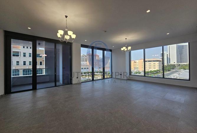 98240010 - Property Main Image