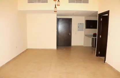 Apartment - 1 Bedroom - 2 Bathrooms for rent in Silicon Gates 1 - Silicon Gates - Dubai Silicon Oasis - Dubai