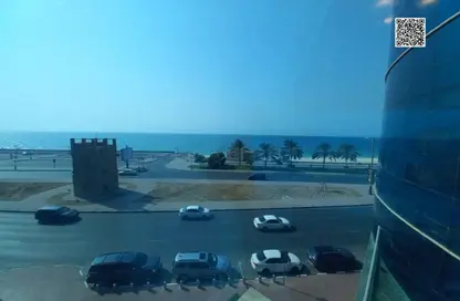 شقة - غرفة نوم - 1 حمام للبيع في مساكن كورنيش عجمان - طريق كورنيش عجمان - عجمان