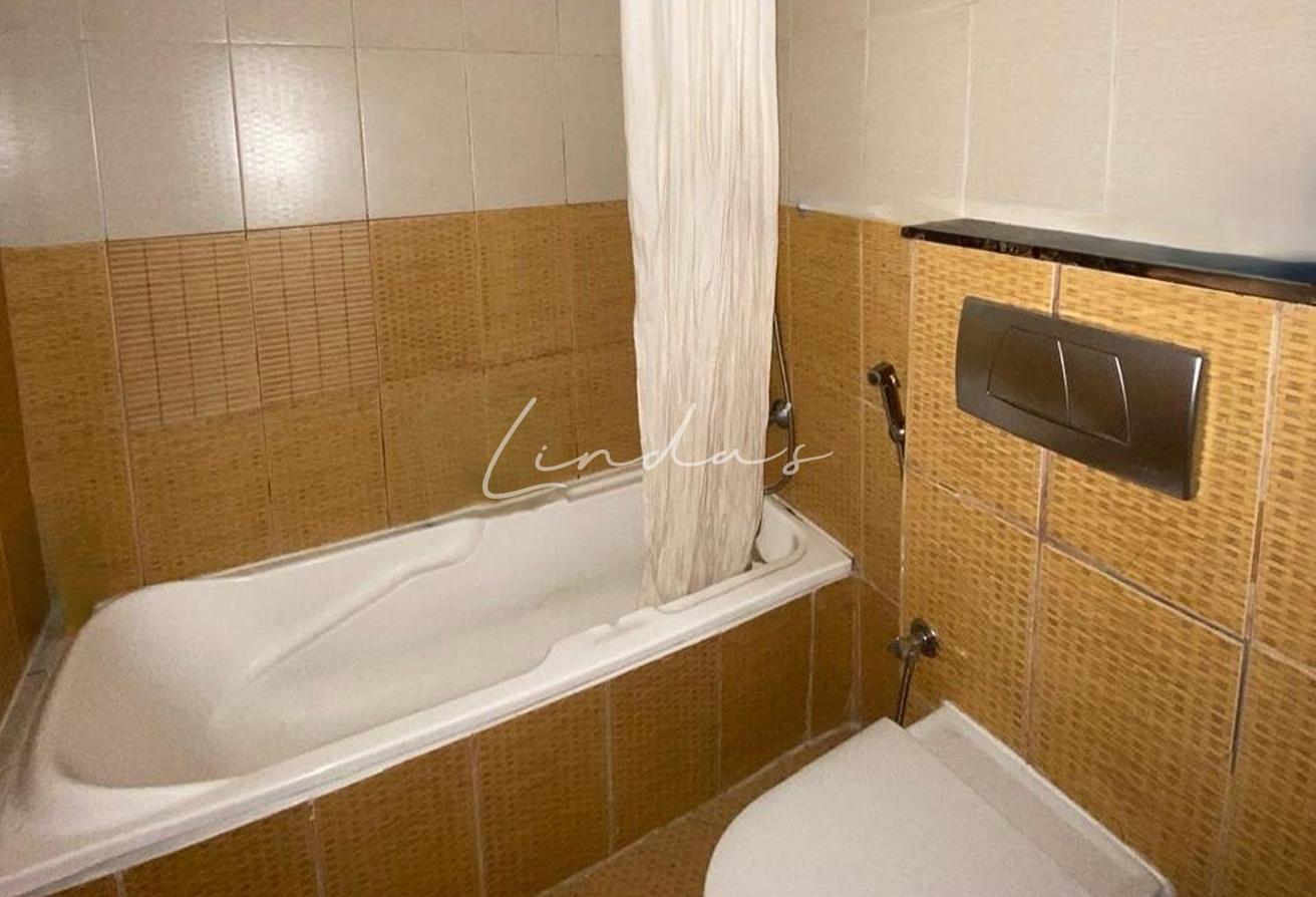 Boulevard View | Furnished | Next to Metro photo 10