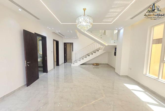 72727786 - Property Image 3