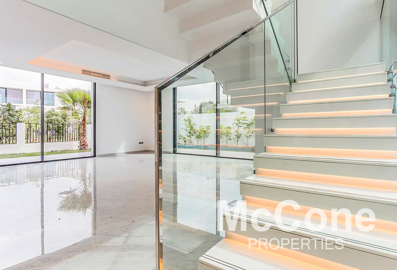 Lagoon View | Private Pool | Vacant Soon photo 2