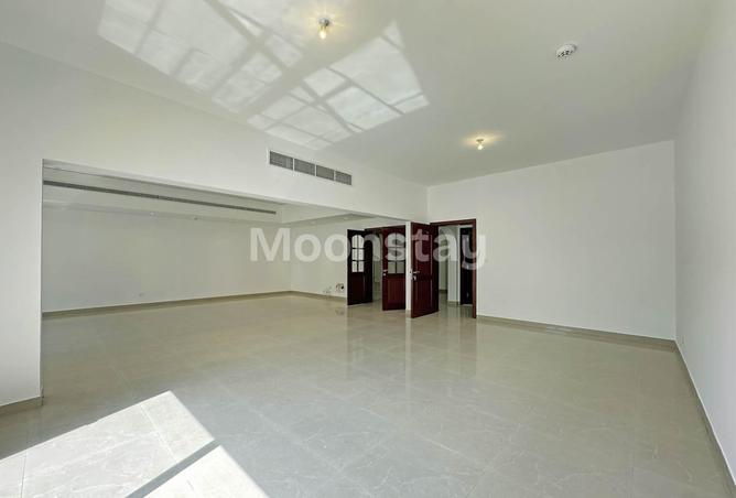 103680234 - Property Image 2
