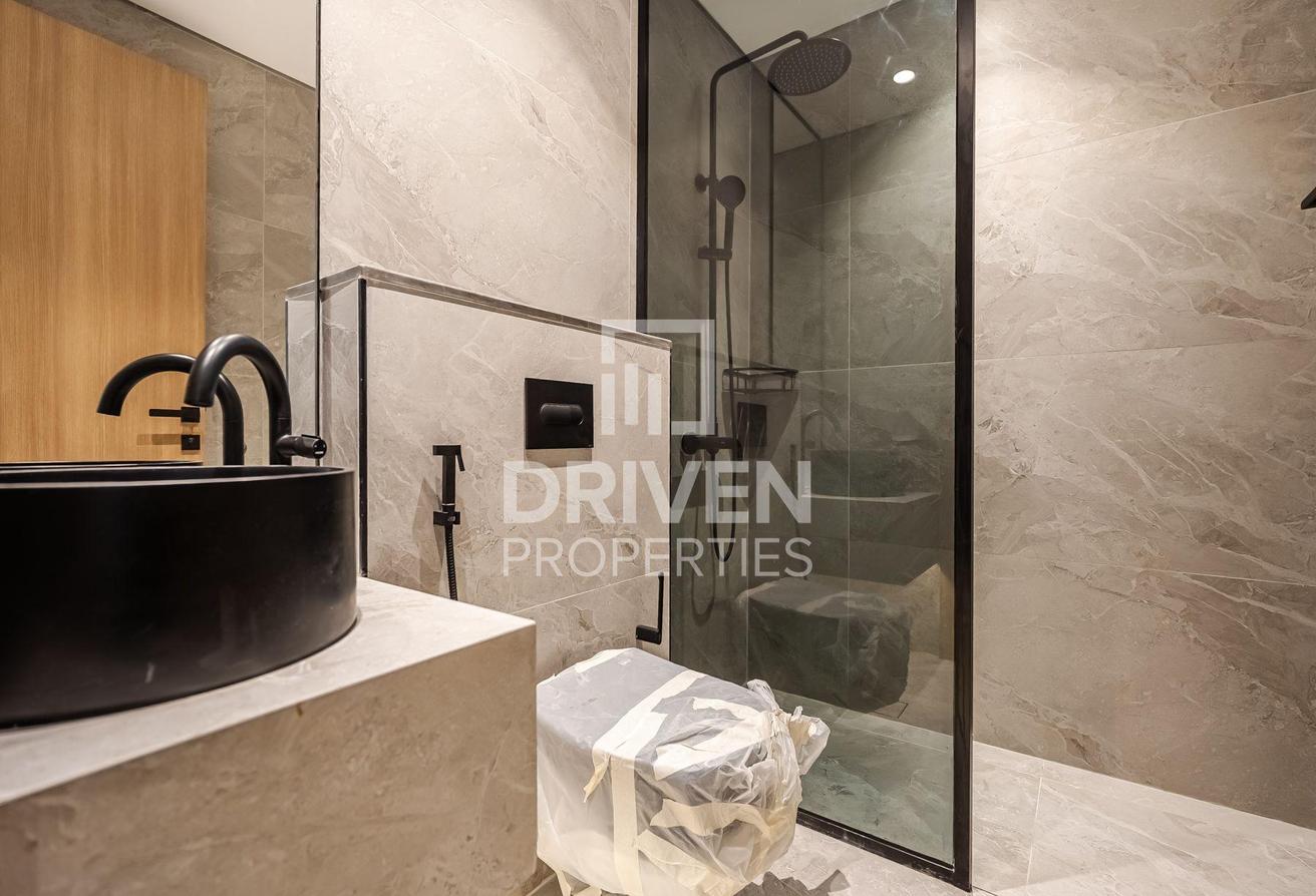 Vastu Complaint | Brand New | Fully Furnished photo 10
