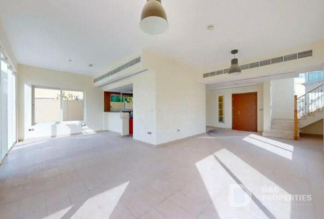 77373511 - Property Image 3