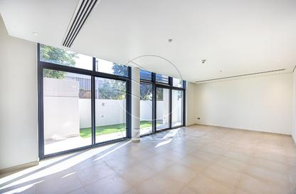 Villa - 4 Bedrooms - 6 Bathrooms for rent in West Yas - Yas Island - Abu Dhabi