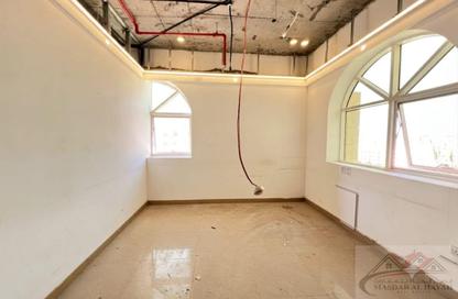Office Space - Studio - 1 Bathroom for rent in Muweileh Community - Muwaileh Commercial - Sharjah