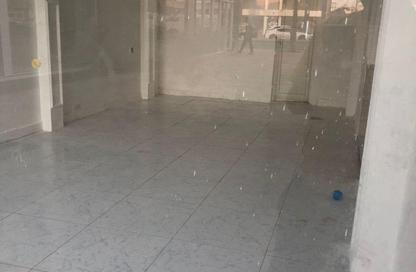 متجر - استوديو - 2 حمامات للايجار في فلل الروضة 2 - 2  الروضة - الروضة - عجمان