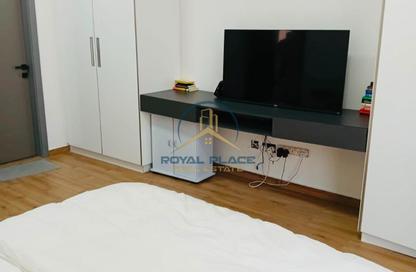 Apartment - 2 Bedrooms - 3 Bathrooms for rent in V2 - Dubai Sports City - Dubai