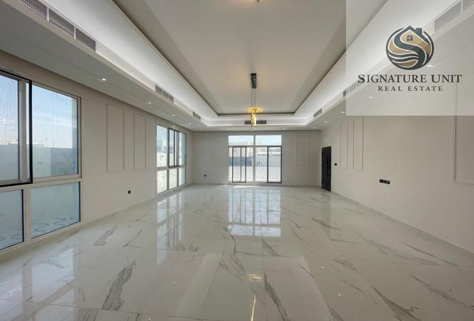 128809209 - Property Image 2