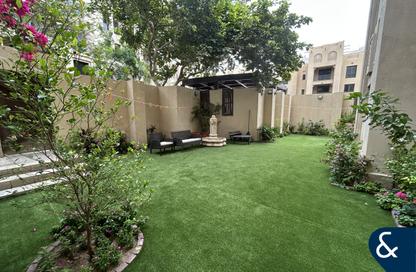 Apartment - 2 Bedrooms - 3 Bathrooms for sale in Yansoon 2 - Yansoon - Old Town - Downtown Dubai - Dubai