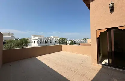 Compound - 3 Bedrooms - 5 Bathrooms for rent in Al Safa 2 - Al Safa - Dubai
