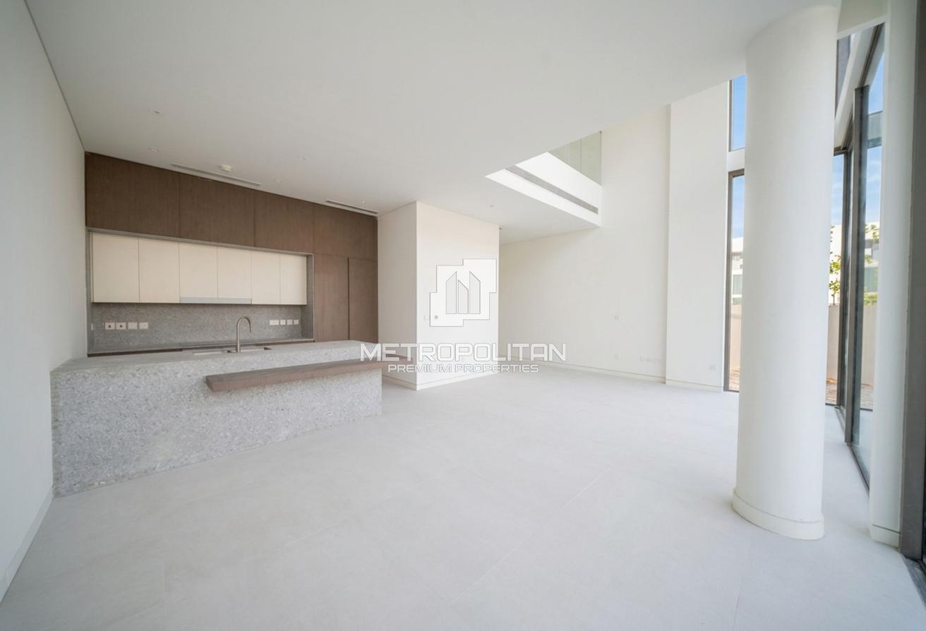 3 BR+Family Room|Ready Soon|Single Row|SD G+2 photo 4