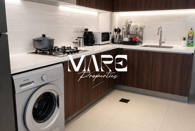 Vacant | Furnished | Spacious Layout photo 3