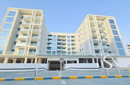 Apartment - 2 - 3 for rent in Dubai Studio City - Dubai