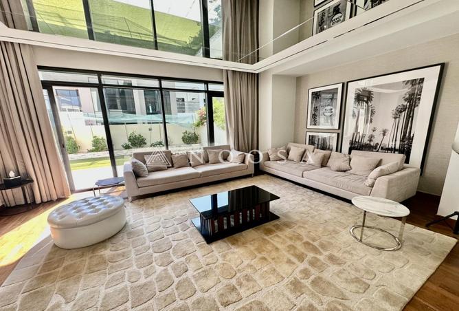 118598402 - Property Image 2
