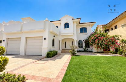 Villa - 4 - 5 for rent in Garden Homes Frond B - Garden Homes - Palm Jumeirah - Dubai