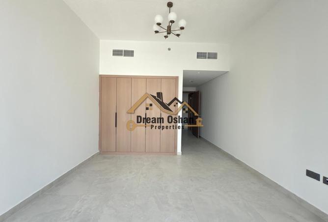 2-bed apartment in Sama Al Jaddaf — photo 2