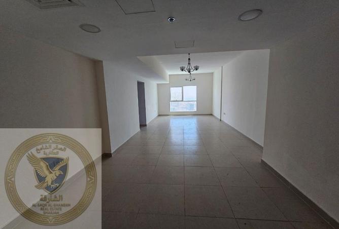 100861904 - Property Image 3