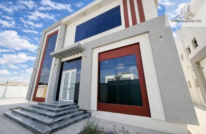Villa - 5 Bedrooms - 7 Bathrooms for rent in Nad Al Sheba 4 - Nad Al Sheba - Dubai Villa - 5 Bedrooms - 7 Bathrooms for rent in Nad Al Sheba 4 - Nad Al Sheba - Dubai