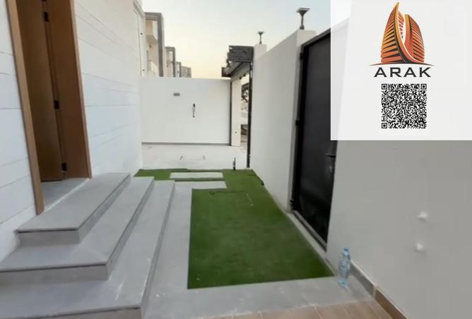 53163506 - Property Image 2