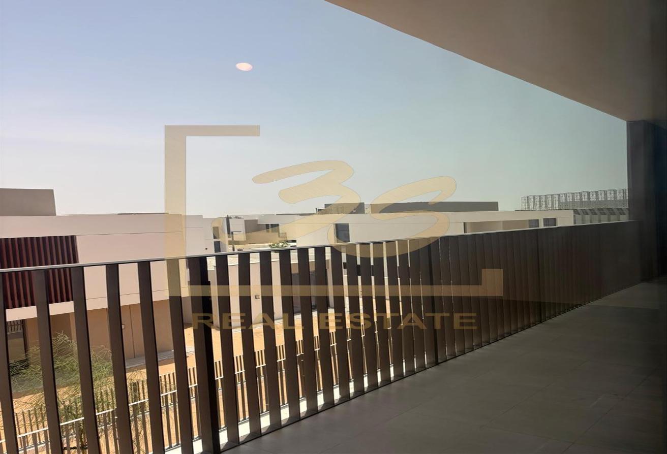 LUXURY 5BR VILLA | SPACIOUS | READY TO MOVE photo 3