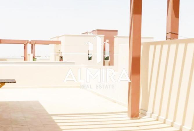 87037212 - Property Main Image