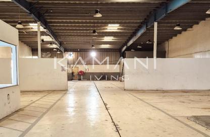 Warehouse - Studio - 6 Bathrooms for rent in Al Quoz 1 - Al Quoz - Dubai