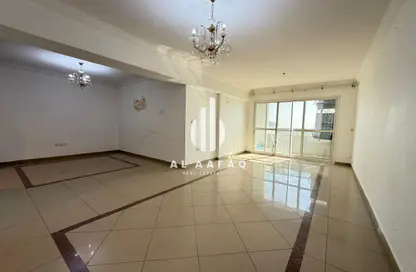 شقة - 2 غرف نوم - 2 حمامات للايجار في برج أمير بو خمسين - المجاز 3 - المجاز - الشارقة