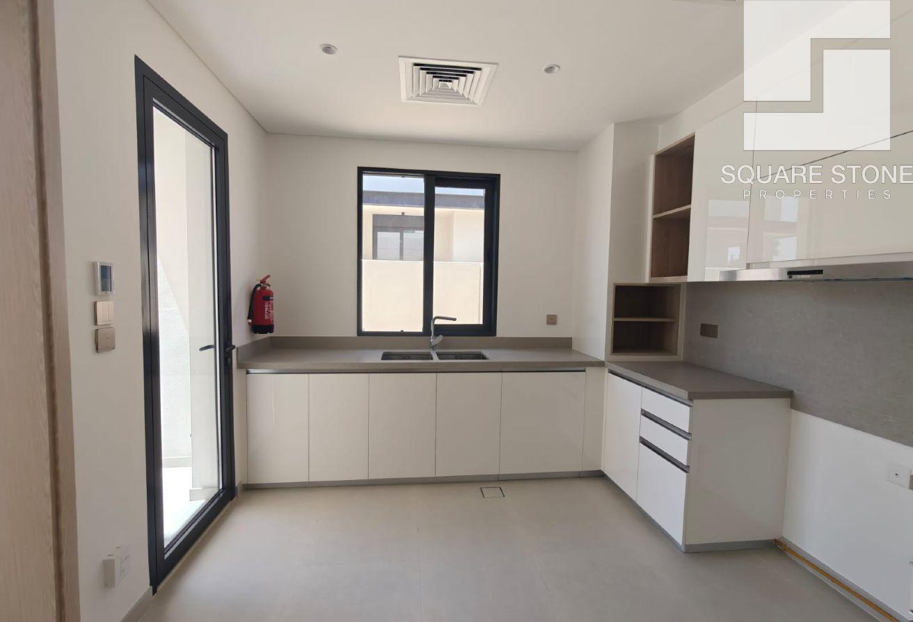4BR | Jebel Ali Village Villa | Sheikh Zayed Road photo 16